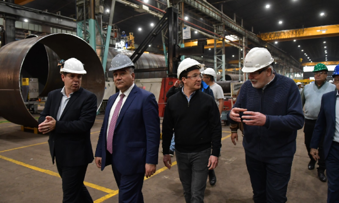 Andrés Watson y Juan Manzur recorrieron una empresa exportadora varelense